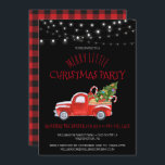 Invitation Vintage Red Truck & Buffalo Plaid Christmas Party<br><div class="desc">Un adorable pick-up rouge rempli d'un sapin de Noël fraîchement coupé, de cadeaux et de sucres de canne est présenté sur cette petite carte de Noël. Des lumières à corde à double fil au-dessus de la main. L'arrière de la carte est rouge et noir à la mode de plaid de...</div>