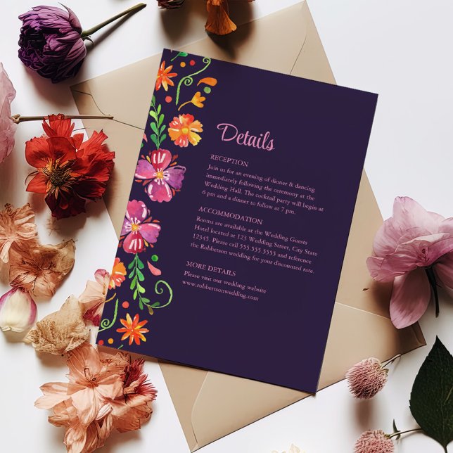 Invitation Violet Floral Fiesta mexicaine Détails du Mariage (Purple Mexican Floral Fiesta Wedding Details Invitation on a table surrounded with colorful flowers)