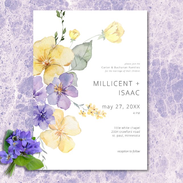 Invitation Violets violets et jaunes modernes Mariage floral (Modern Purple & Yellow Violets Floral Wedding Invitation)