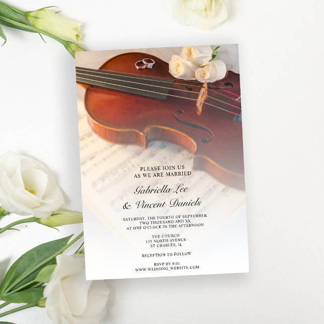 Invitation Violon classique et Mariage de roses blanches (Invite guests to a musical marriage ceremony with the elegant Violin & White Rose Wedding Invitation)