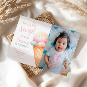 Invitation Voici l'anniversaire de la crème glacée rose Scoop