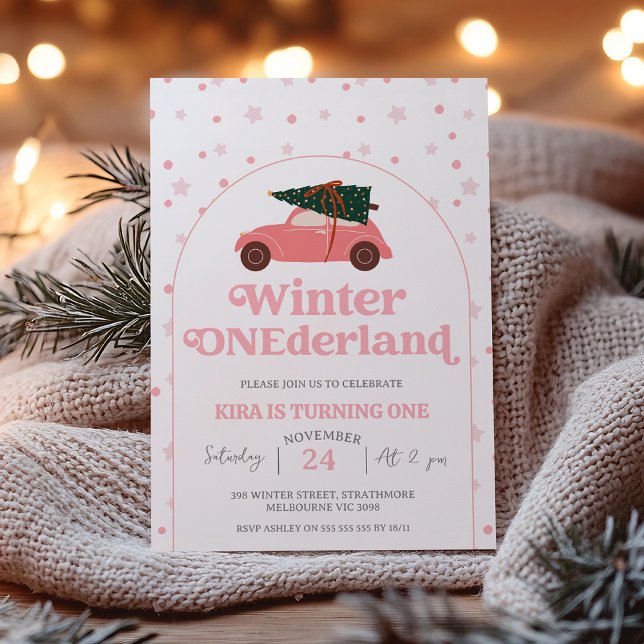 Invitation Voiture rose moderne Hiver Onederland 1er annivers (Girls Winter Onederland 1st Birthday Invitation, Christmas Tree Car, Pink Modern Winter Onederland )