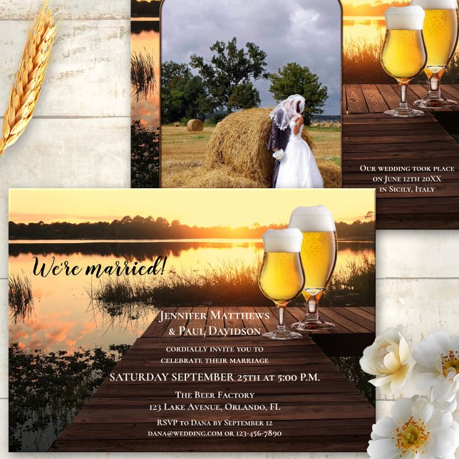 Invitation Votre réception de mariage sur le thème de la bièr (Elopement or wedding reception only invitation with two beer glasses on a dark wood jetty at sunset)
