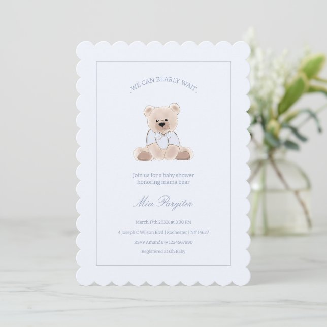 Invitation We Can Bearly Wait Teddy Bear Blue Baby Shower (Debout devant)