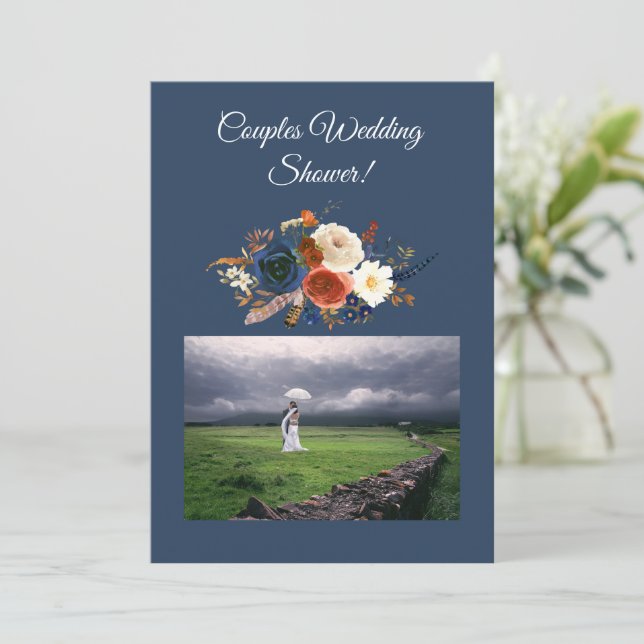 Invitation Wedding shower moderne en couple (Debout devant)