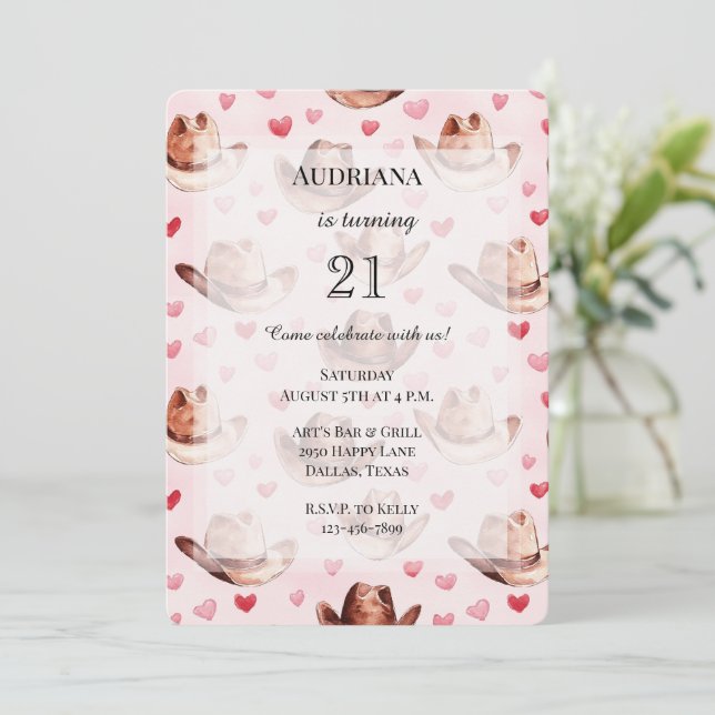 Invitation Western Brown Rose Cowgirl Coeurs Casquette Annive (Debout devant)