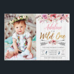Invitation Wild One Boho Birthday Girls 1er anniversaire invi<br><div class="desc">Wild One Boho Birthday Girls photo 1er anniversaire invitation,  faux feuille d'or et éléments tribaux avec fleurs d'aquarelle.</div>