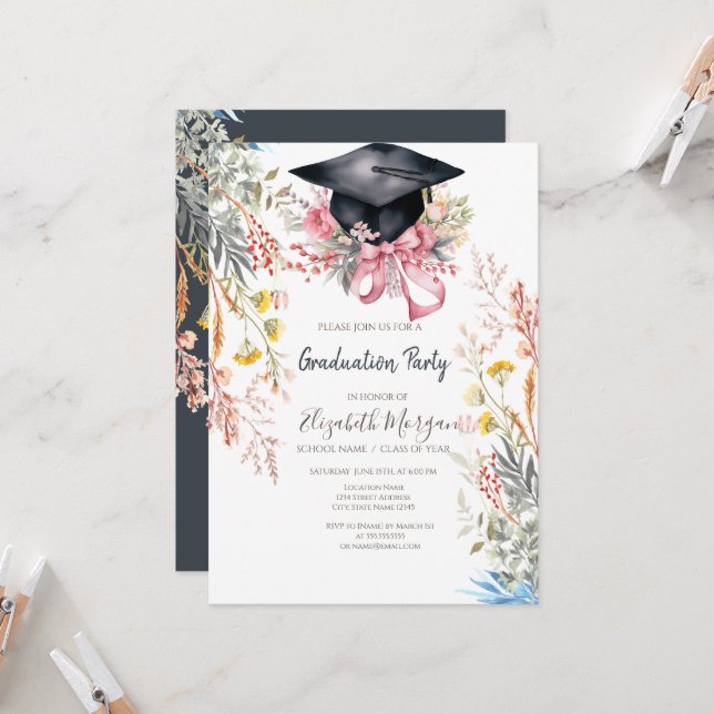 Invitation Wildflower Meadow Grad Cap Pink Bow Graduation (Devant/Arrière en situation)