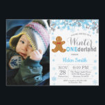 Invitation Winter Onederland Noël Garçon 1er anniversaire Pho<br><div class="desc">Winter Onederland Christmas Boy 1st Birthday Invitation avec photo personnalisée. Flocon de neige bleu et gris. Invitation pour la fête d'anniversaire. Anniversaire de vacances d'hiver. Fond blanc. Pour plus de personnalisation,  cliquez sur le bouton "Customiser" et utilisez notre outil de conception pour modifier ce modèle.</div>
