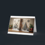 Invitation Winter Wonderland Pop-Up Card"<br><div class="desc">Cette carte pop-up magnifiquement conçue présente une scène hivernale sereine avec d'élégants rennes, des arbres enneigés et des flocons de neige délicats. Avec des détails complexes et des couleurs douces et festives, il saisit parfaitement la beauté tranquille d'une forêt enneigée, ce qui en fait un complément merveilleux aux salutations de...</div>