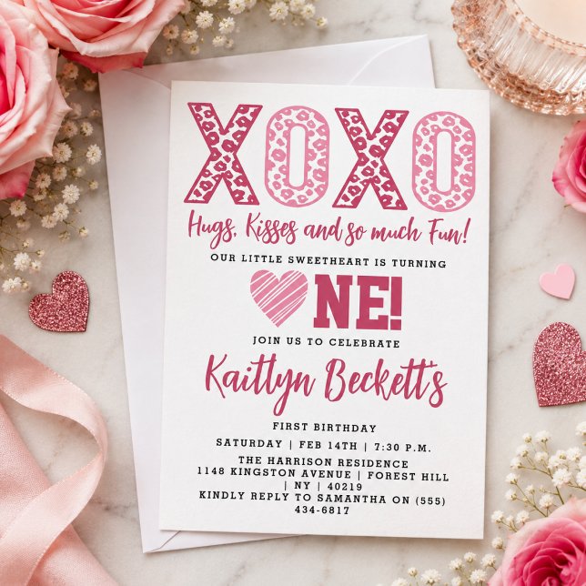 Invitation XOXO Câlins et Bisous Saint-Valentin 1er Anniversa (XOXO Hugs & Kisses Valentine's Day 1st Birthday Invitation)