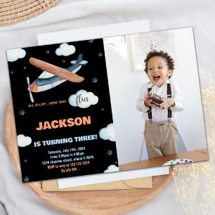 Invitations d'anniversaire de l'avion Gris Orange