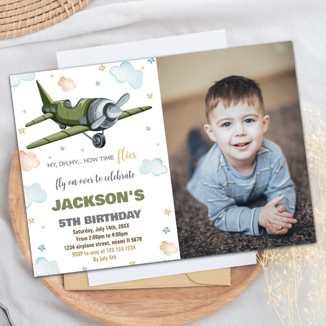 Invitations d'anniversaire de l'avion vert avec ph (Airplane Birthday Invitations Green With Photo)