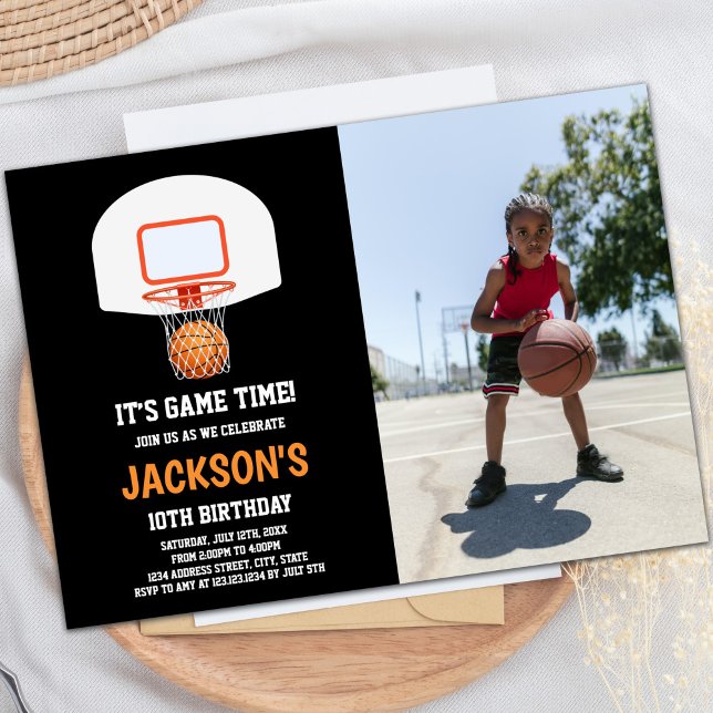 Invitations de parties sportives personnalisables  (Black Basket Basketball Invitations with photo)