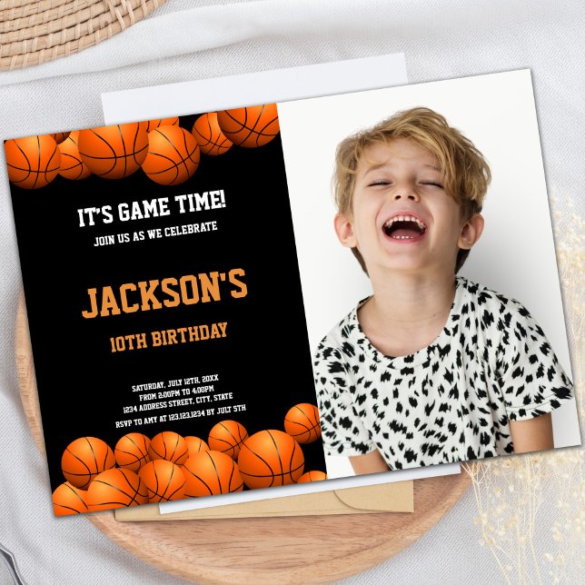 Invitations de parties sportives personnalisables  (OrangeBalls with black background Basketball Photo Invitation)