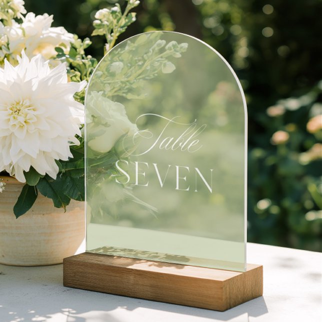 Invitations En Acrylique Arc Acrylique Sage Vert Mariage Tableau Sept Nombr (Arch Acrylic Sage Green Wedding Table Seven Number Invitations)