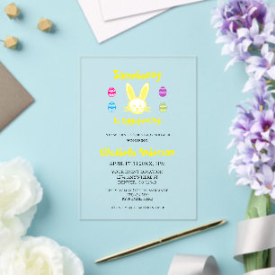 Invitations En Acrylique Cadeau de Baby Shower de Pâques: Somebunny Is Eggs