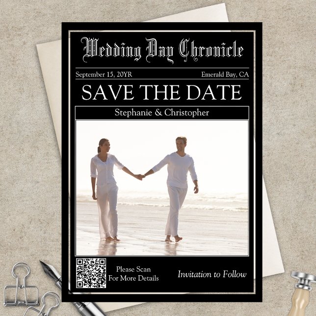 Invitations En Acrylique Élégant Code QR de Mariage de Journal Enregistrer  (Elegant Black and White Newspaper Layout Acrylic QR code Save the Date)