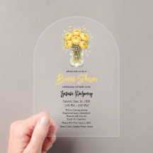 Palette jaune de ranunculus dans un bocal en verre