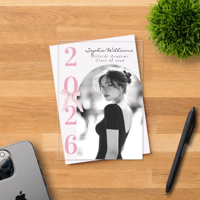 Invitations En Acrylique Pink Bow Graduation Photo Black and White (Insitu (Carte d'invitation))