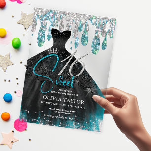 Invitations En Acrylique Robe noire bleu aqua élégante avec monogramme swee
