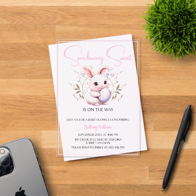 Invitations En Acrylique Somebunny Sweet est sur le chemin Baby shower fill (Insitu (Carte d'invitation))
