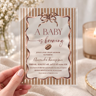 Invitations En Acrylique Un bébé est en train de brasser Brown Bow Café Bab