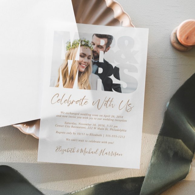 Invitations En Vélin M. Mme Photo Gold Script Mariage Réception (Elevate your wedding reception invitations with the timeless beauty of vellum overlays)