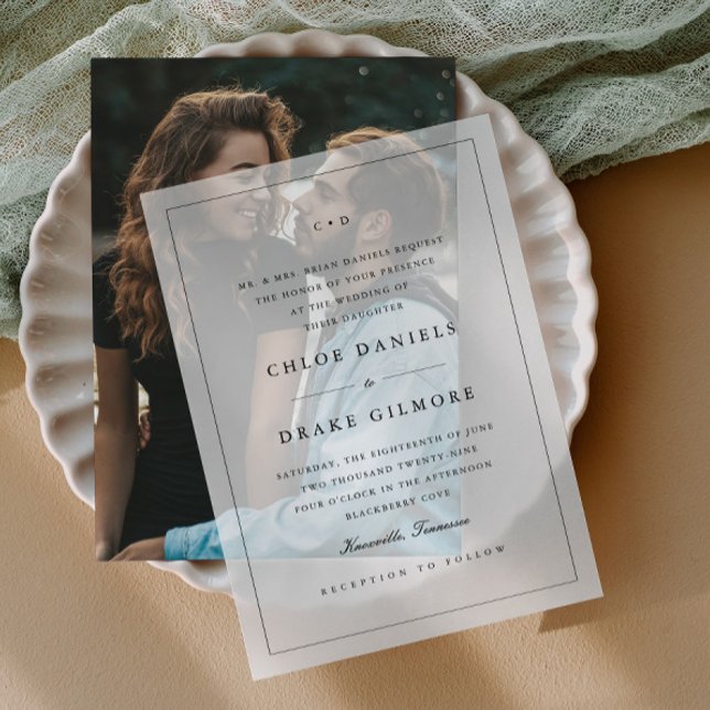Invitations En Vélin Monogramme de mariage simple (Simple minimal typography vellum wedding invitations.)