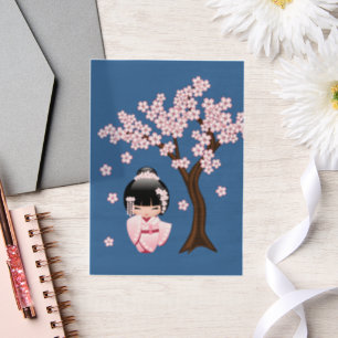 Invitations En Vélin Poupée Kokeshi au kimono rose sur encart bleu