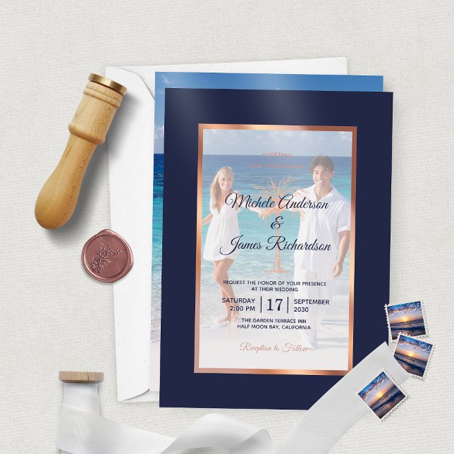 Invitations En Vélin Rose de la marine tropicale Gold Palm Tree Beach W (Tropical Navy Rose Gold Palm Tree Beach Wedding Vellum Invitations (photo card sold separately))