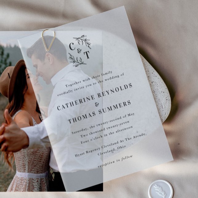 Invitations En Vélin Simple Mariage de verdure Monogramme (Simple Monogram Greenery Vellum Wedding Invitation. Beautiful paired with a photo or on its own.)