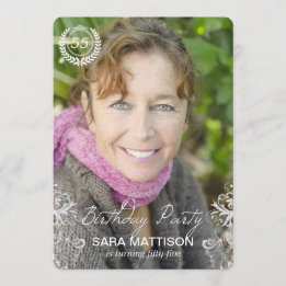 Invitations modernes élégantes d'anniversaire de