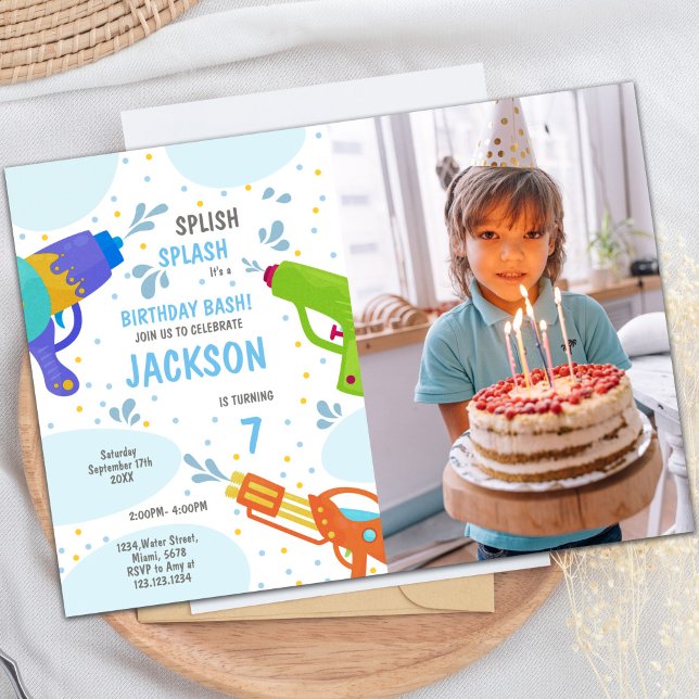 Invitations personnalisables pour les enfants (Green Water Gun Invitations with photo)