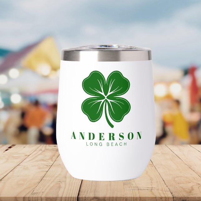 Irlandais Lucky Four Green Leaf Clover avec nom (Créateur téléchargé)