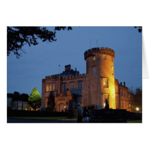 Irlande, le château de Dromoland éclairé au crépus