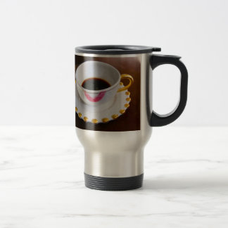 J'ai besoin de la tasse de rouge à lèvres de café
