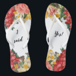 J'ai dit oui ! Feuilles à tongs au design floral p<br><div class="desc">L'été est là et la plage appelle,  mettez ces tongs avec un beau design floral et faites connaître votre réponse à tout le monde.</div>