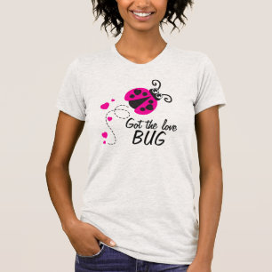 J'ai le t-shirt rose coccinelle
