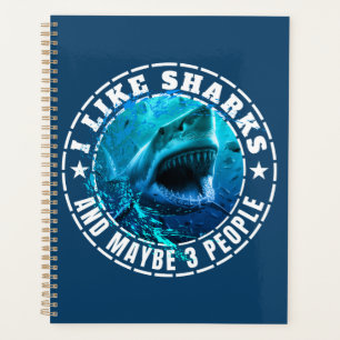 J'AIME LES REQUINS ET PEUT-ÊTRE 3 PERSONNES