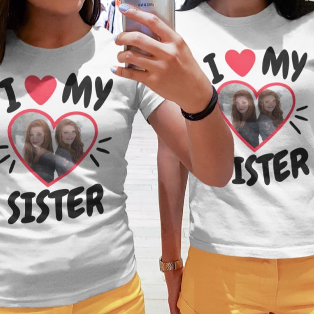 J'Aime Ma Soeur T-shirt (Two girls wearing matching shirts that say "I Love my Sister".)
