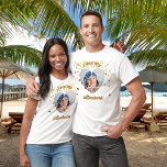J'aime mon coeur Girfriend nom photo T-shirt<br><div class="desc">Ajoutez un nom et une photo dans le cadre en forme de coeur. Avec des coeurs dorés comme décor.</div>