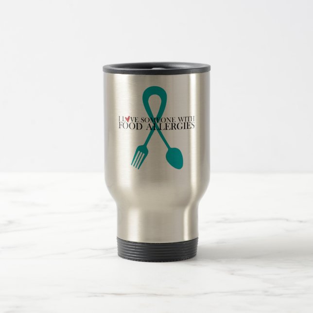 J'aime quelqu'un avec la tasse de voyage (Centre)
