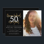 jamais eu si bonne photo invitation<br><div class="desc">jamais eu l'air si bonne invitation d'anniversaire photo. Texte de script moderne monochrome et design d'effet or. peut modifier le nombre pour convenir à n'importe quel âge Partie d'une collection.</div>