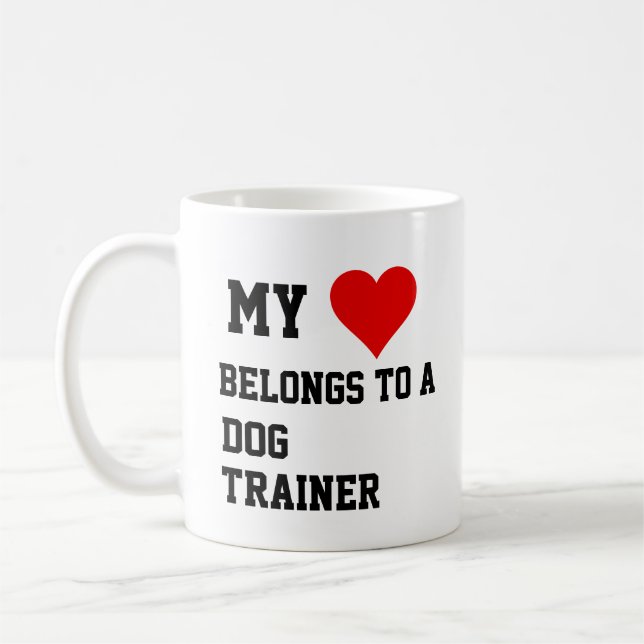 J'Appartiens À Un Entraîneur De Chien Mug (Gauche)