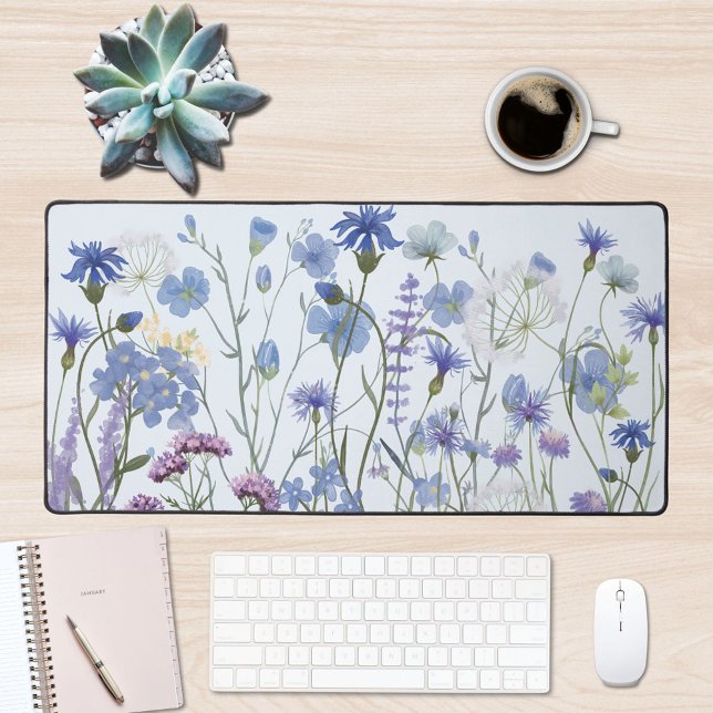Jardin de fleurs sauvages à l'aquarelle bleue mono (In situ office desk)