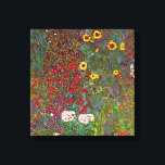 Jardin de la ferme Gustav Klimt avec Toile de Tour<br><div class="desc">Jardin de la ferme Gustav Klimt avec poster en toile de tournesol. Peinture à l'huile sur toile de 1905-06. Bien que Klimt soit le plus reconnu pour sa période d'or qui a produit des oeuvres classiques comme The Kiss et Portrait of Adele Bloch Bauer, l'artiste a également produit quelques peintures...</div>