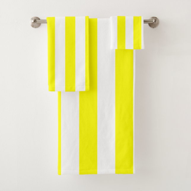 Jaune ensoleillé et imprimé rayé blanc (En situation)