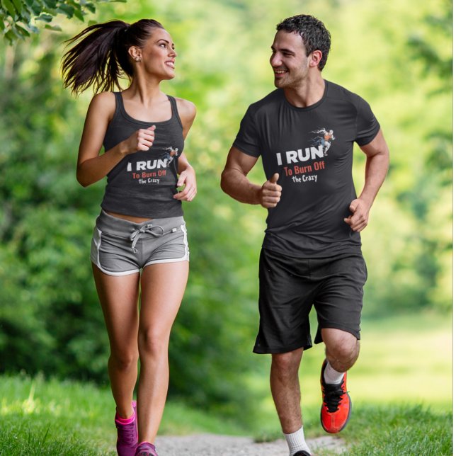 Je Cours Pour Brûler Le T-Shirt Fou (Créateur téléchargé)