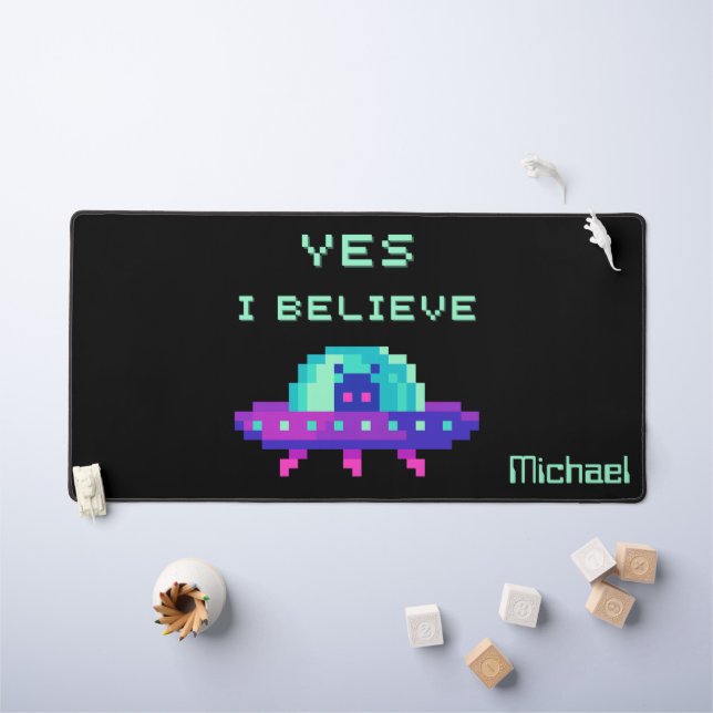 Je crois en l'art pixelisé de vaisseau spatial OVN (Tableau pour enfants)